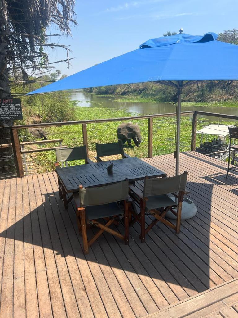 Maramba River Lodge Livingstone Extérieur photo